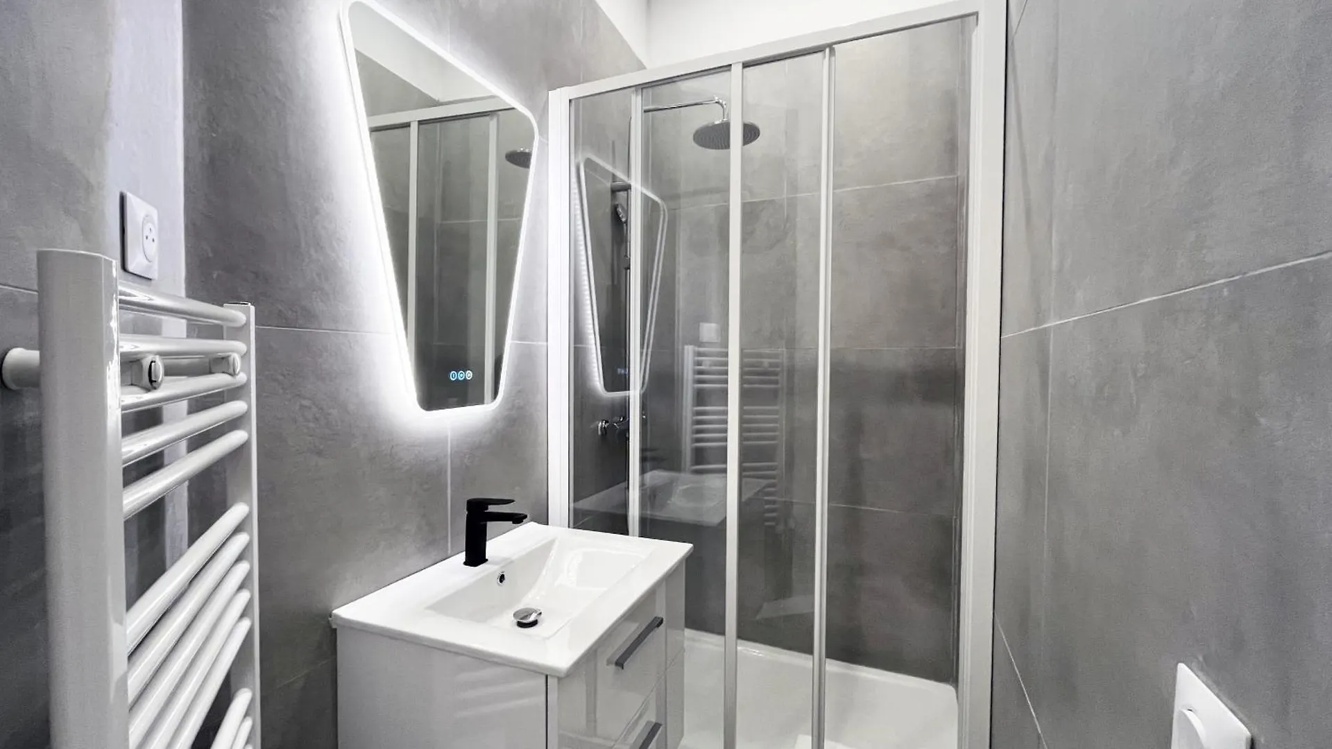 Appartamento 08 Design Flat Republique Parigi